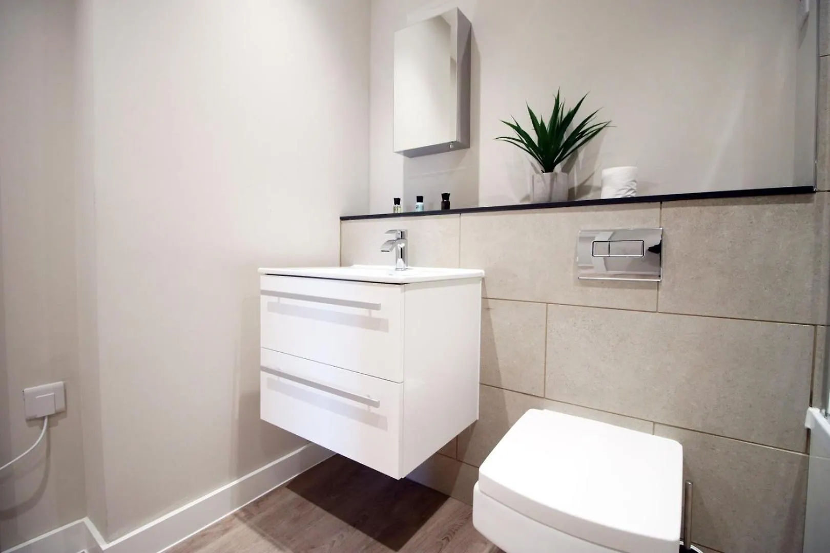 Casa 18 - Cardiff Bay 2Br With Parking And Balcony Apartment