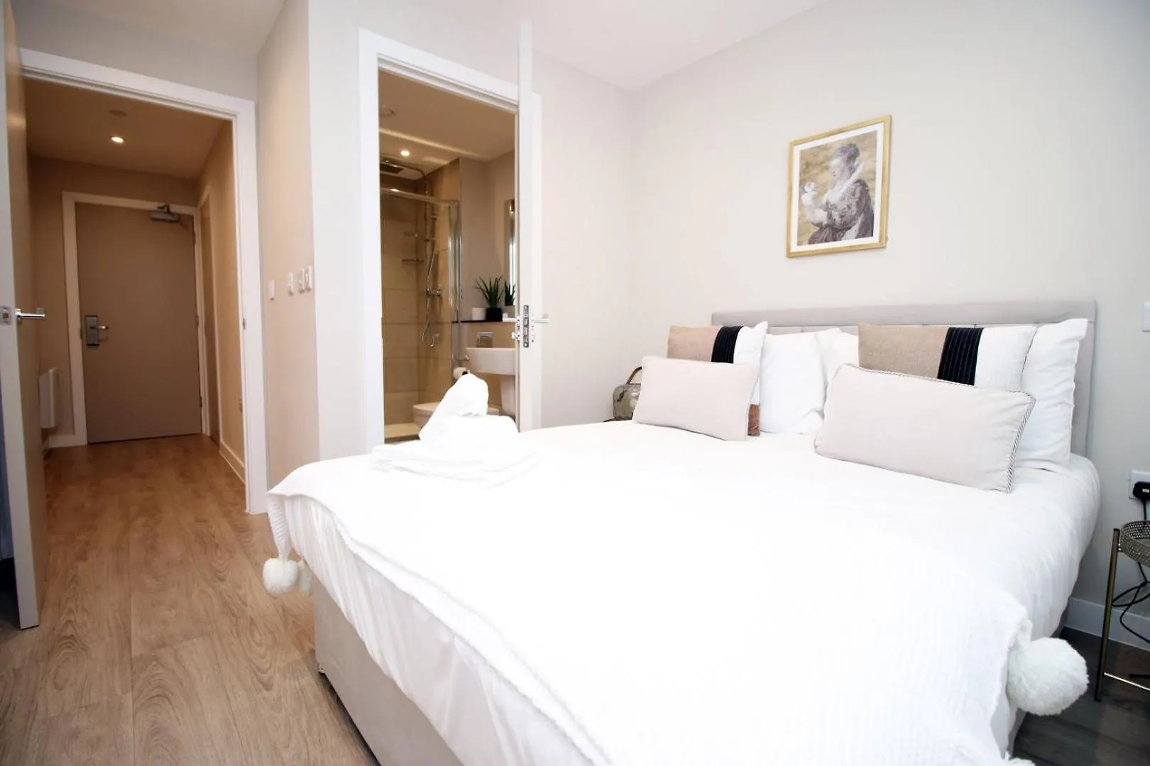 Casa 18 - Cardiff Bay 2Br With Parking And Balcony Apartment