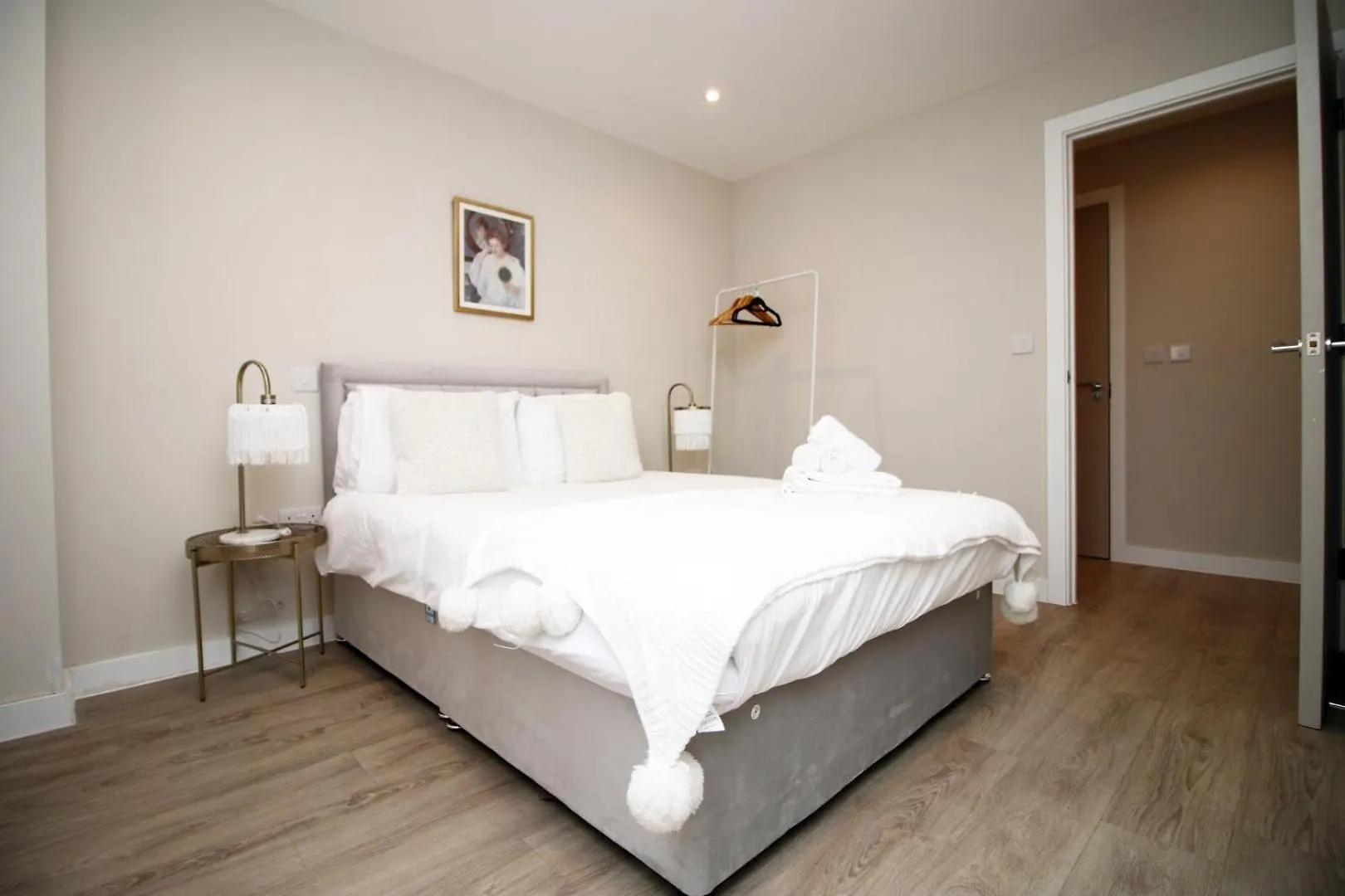 Casa 18 - Cardiff Bay 2Br With Parking And Balcony Apartment