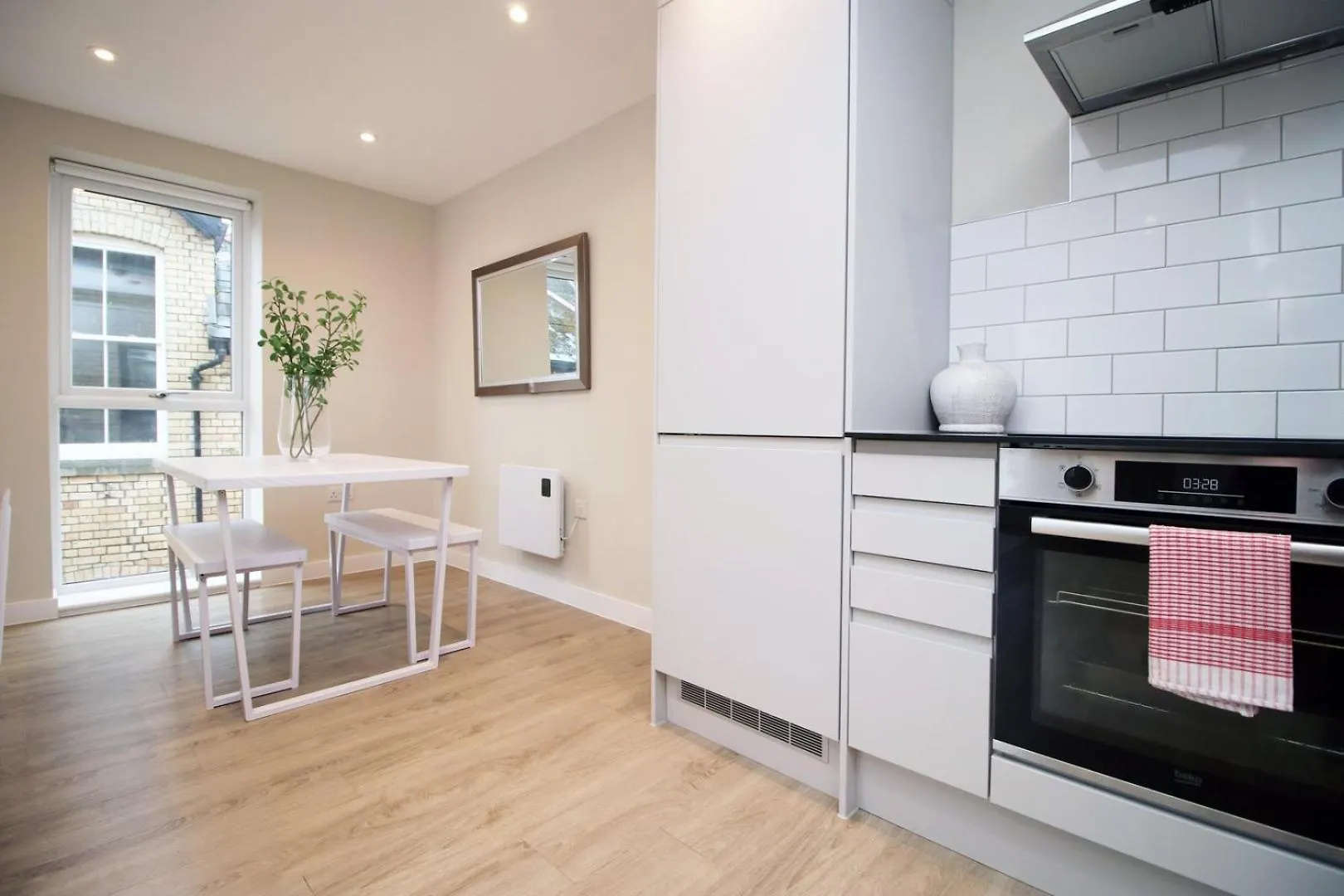 Casa 18 - Cardiff Bay 2Br With Parking And Balcony Appartement